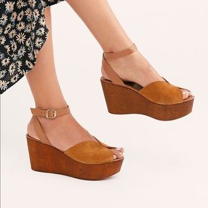 Seychelles for Free People platform wedge sz 7
